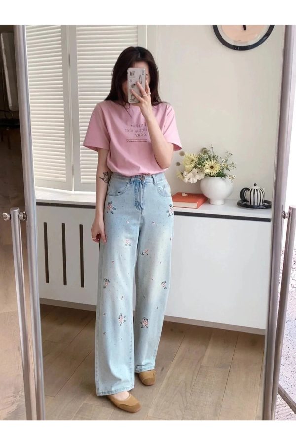 Floral Fantasy Wide-Leg Jeans: Embrace Y2K and 90s Fashion Vibes