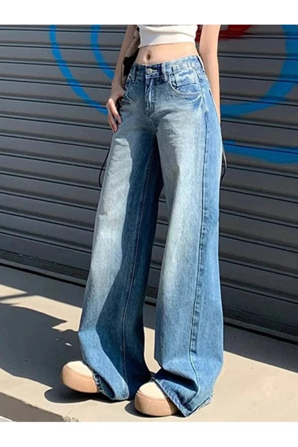 Trendy Y2K Light Wash Wide-Leg Jeans for Effortless Summer Style