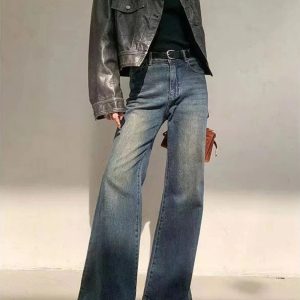 Vintage Y2K Flare Jeans: Embrace 90s Fashion with a Modern Twist