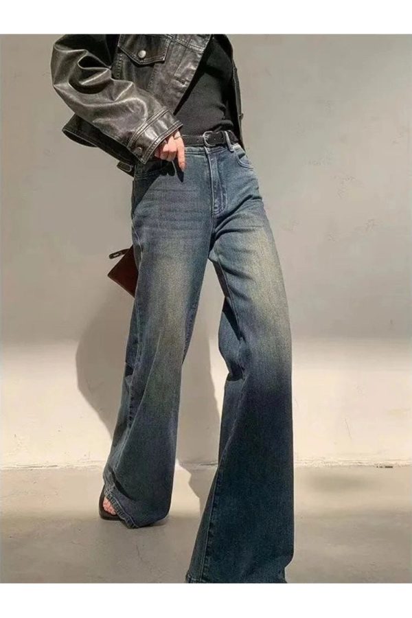 Vintage Y2K Flare Jeans: Embrace 90s Fashion with a Modern Twist