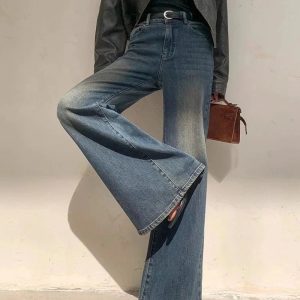 Vintage Y2K Flare Jeans: Embrace 90s Fashion with a Modern Twist