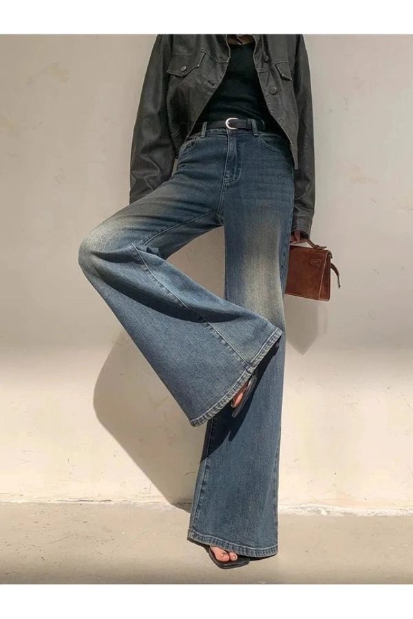 Vintage Y2K Flare Jeans: Embrace 90s Fashion with a Modern Twist