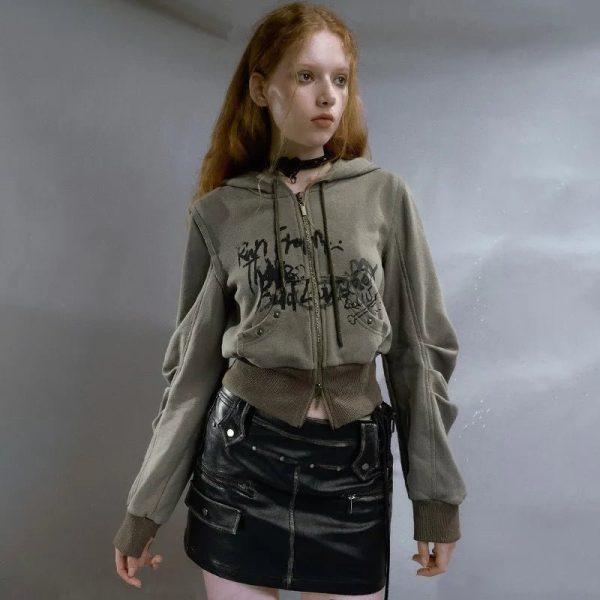 Y2K Grunge Street Edge Hoodie: Trendy 90s Fashion for Bold Outfits