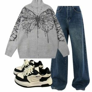 Y2K Outfit: Oversized Wide-Leg Jeans, Grunge Sweater & Pastel Sneakers