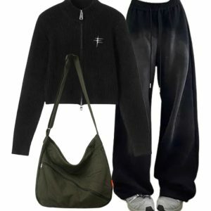 Y2K Outfit: Ribbed Zip-Up Turtleneck + Baggy Grunge Sweatpants + Tote Bag