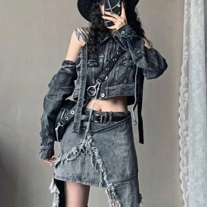 Y2K Shredded Denim Set: Grunge Style for Effortless Summer Outfits